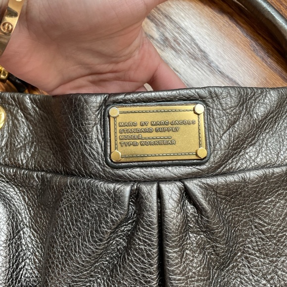 Limited Edition Marc by Marc Jacobs Metallic Grey Leather Classic Q Hillier Hobo - Picture 4 of 6